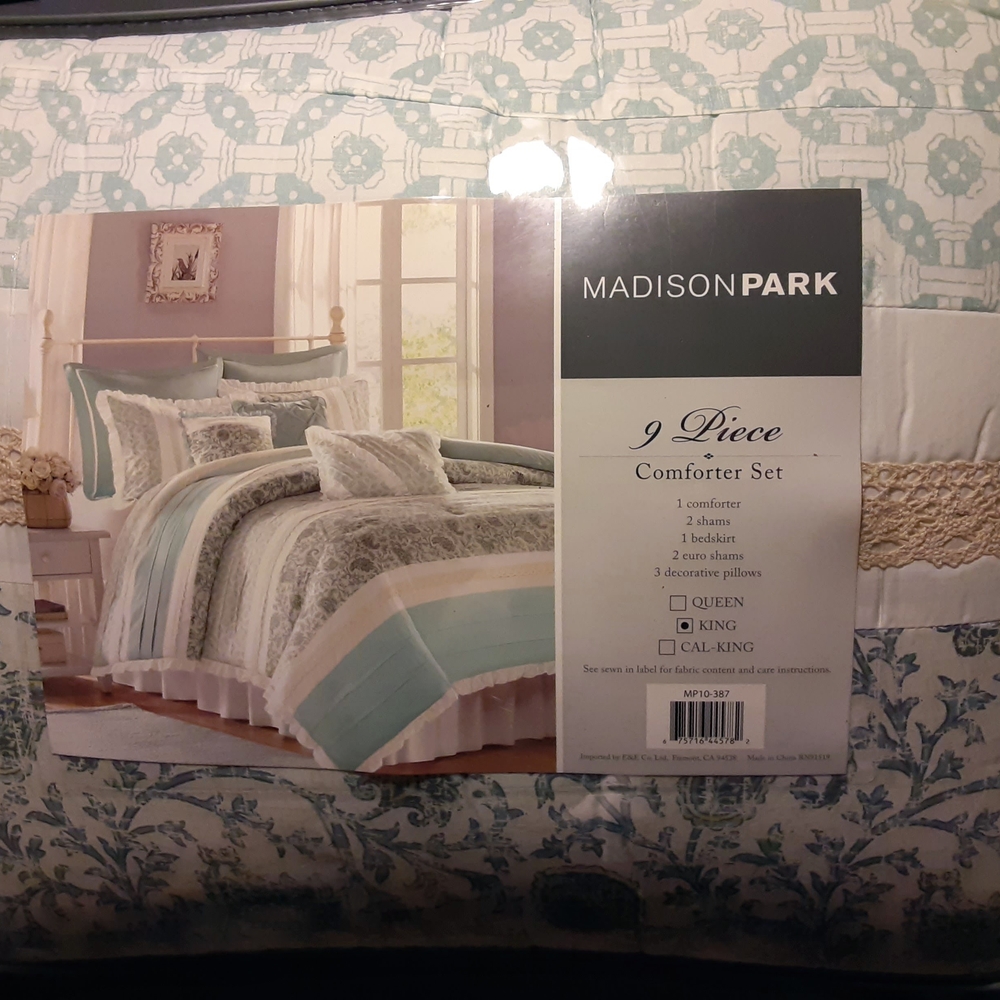 Madison Park Blue and White Comforter Set with Elegant Design
